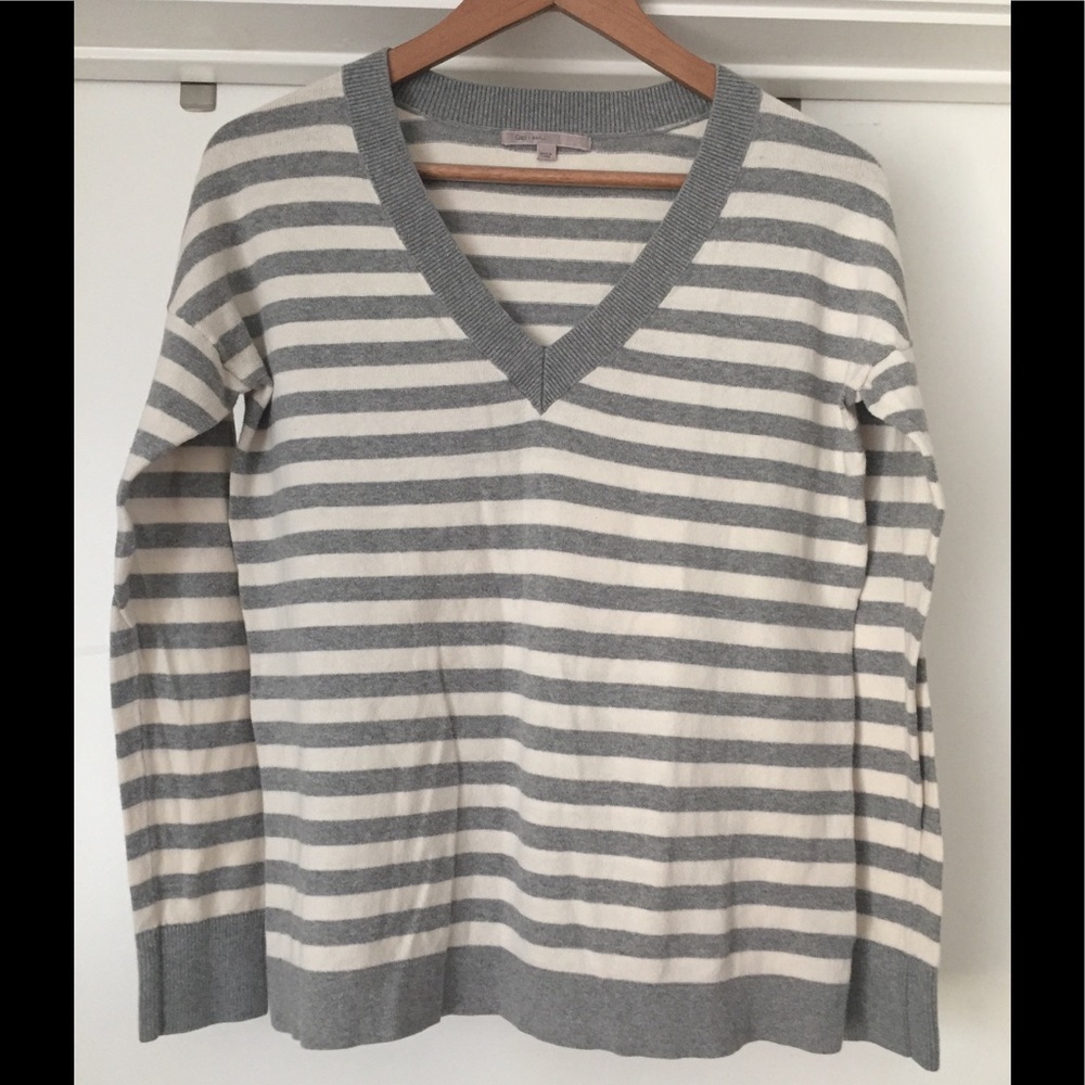 GAP V Neck Sweater